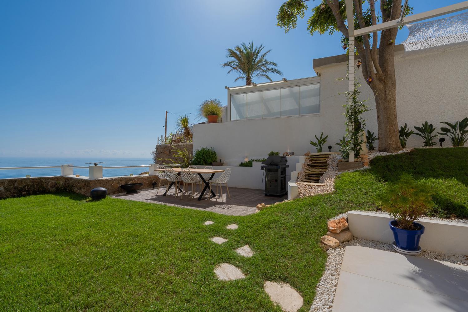 Private 250Sqm Garden Duplex, Jacuzzi, Cinema, Sea View Escape Daire Torremolinos Dış mekan fotoğraf