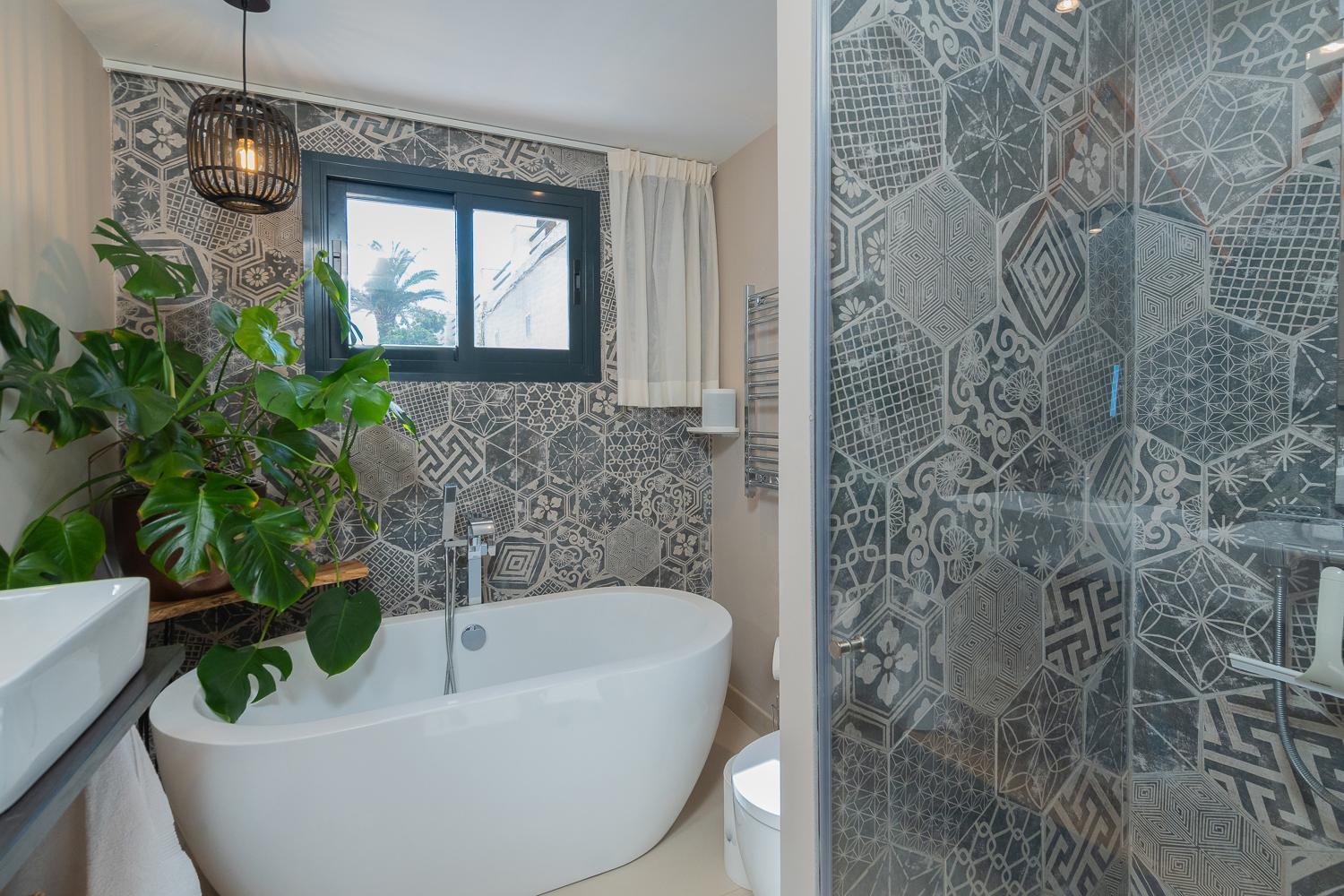 Private 250Sqm Garden Duplex, Jacuzzi, Cinema, Sea View Escape Daire Torremolinos Dış mekan fotoğraf
