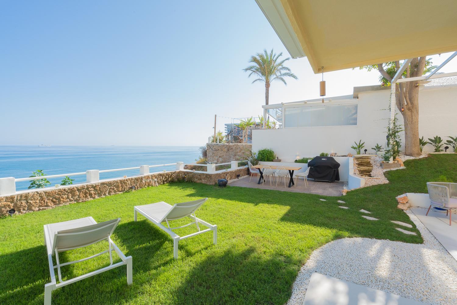 Private 250Sqm Garden Duplex, Jacuzzi, Cinema, Sea View Escape Daire Torremolinos Dış mekan fotoğraf
