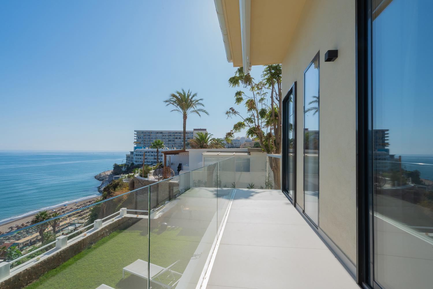 Private 250Sqm Garden Duplex, Jacuzzi, Cinema, Sea View Escape Daire Torremolinos Dış mekan fotoğraf